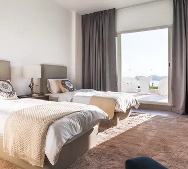 Apartment with 2 bedrooms in Royal Bay